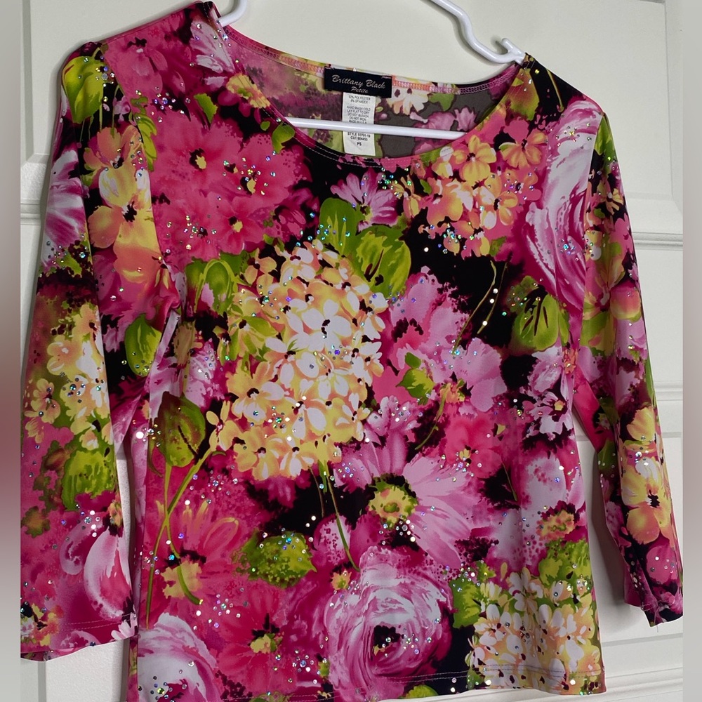Y2k Pink Floral Shimmer Top - Picture 2 of 4